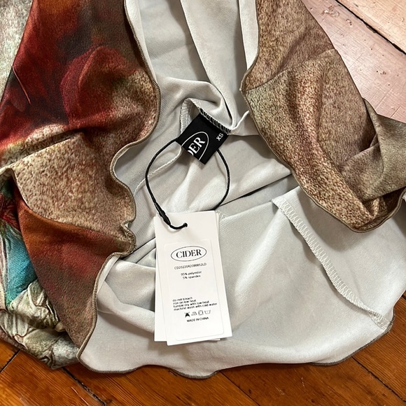 Cider printed bodycon dress. - Picture 5 of 6